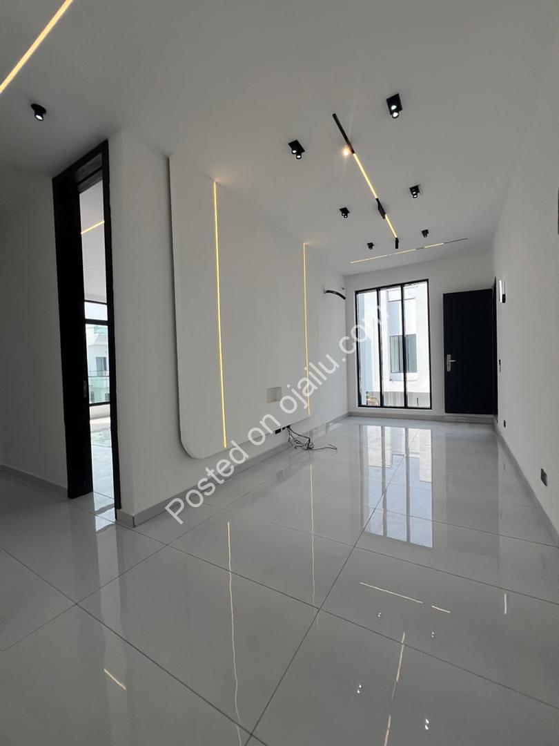 Chevron’s Premier 5-Bedroom Family Estate