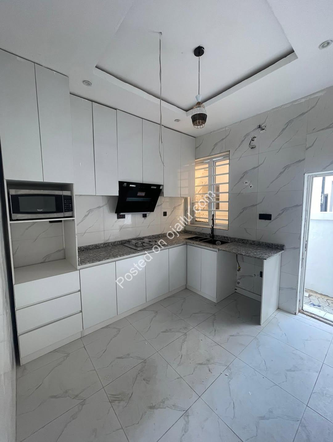 Lekki’s Priceless 4-Bedroom Haven