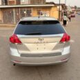 V6 Power & Panoramic Luxury: 2010 Venza, Accident-Free