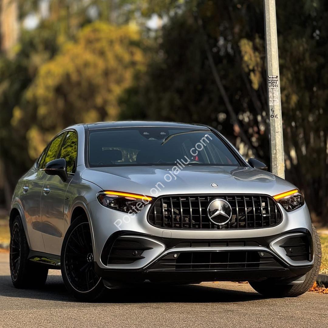 2025 GLE450: Luxury SUV with Turbo Power & Digital Cockpit