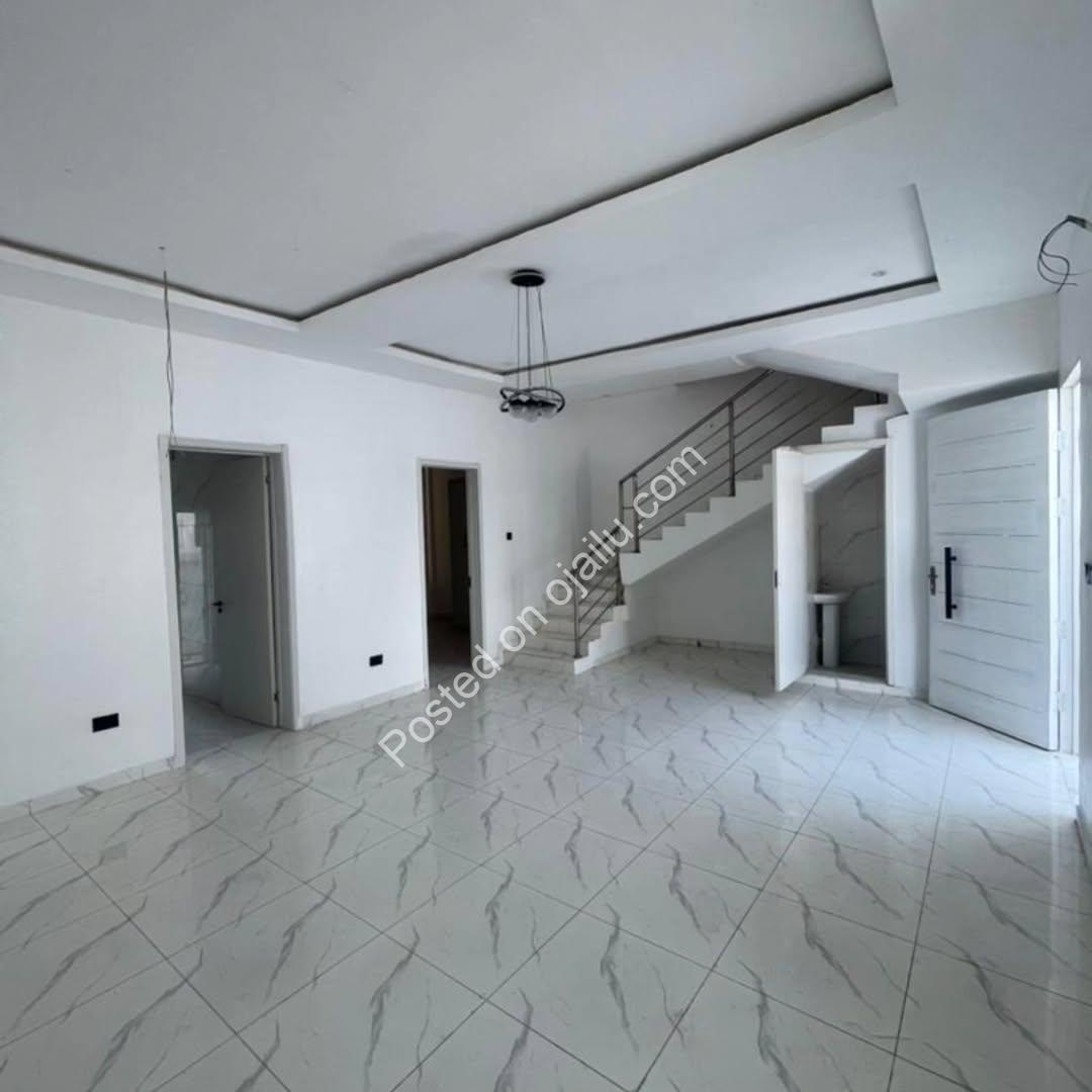 Ikota’s Finest: 4-Bedroom Luxury Duplex