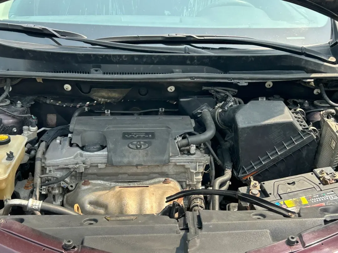 2017 Toyota RAV-4: Flawless Import, AC Ice Cold