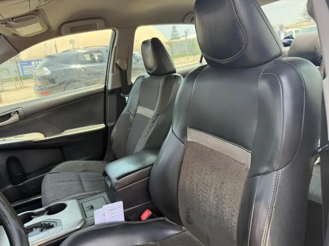 2012 Camry SE: Flawless Engine & AC, Just 9.7M