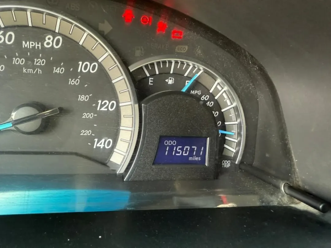 2012 Camry SE: Flawless Engine & AC, Just 9.7M