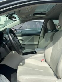 V6 Power & Panoramic Views: 2010 Venza