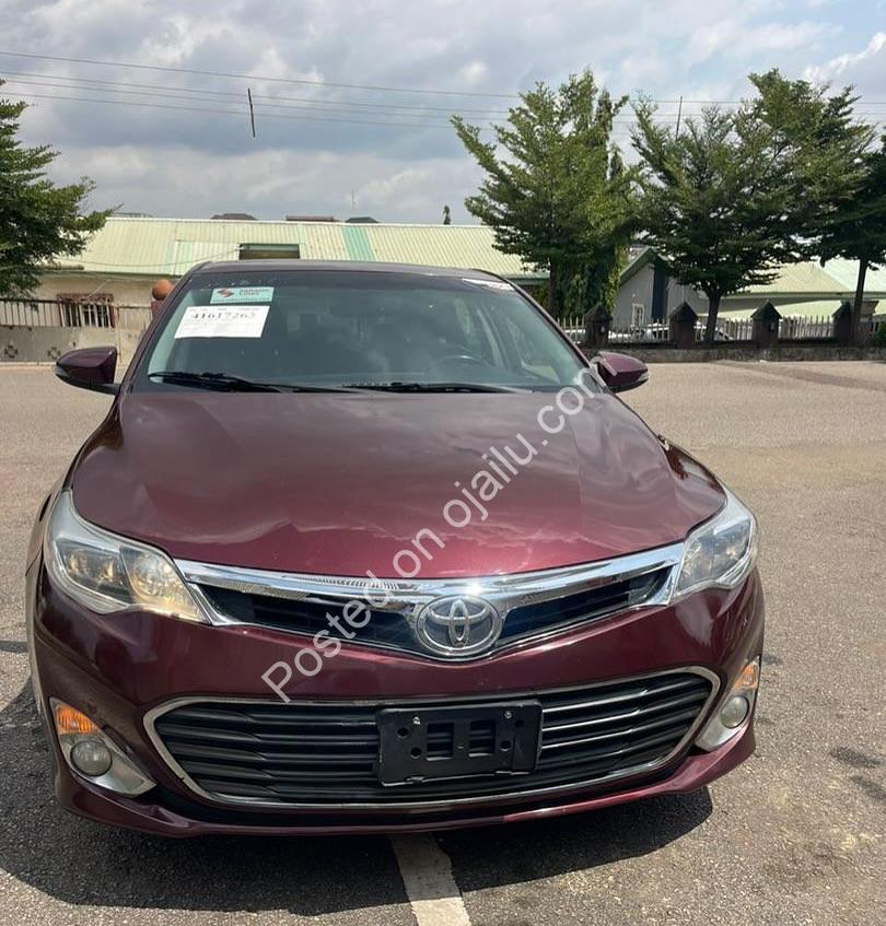 2014 Toyota Avalon: Luxury Sedan, 20M Negotiable