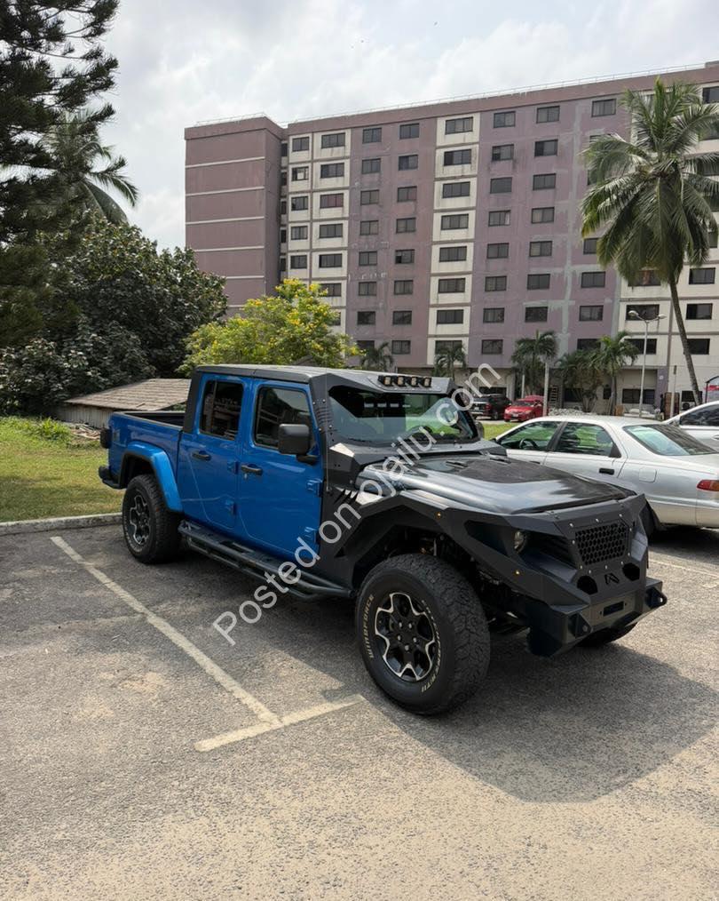 Rugged 2021 Jeep Gladiator: Adventure-Ready & Flawless