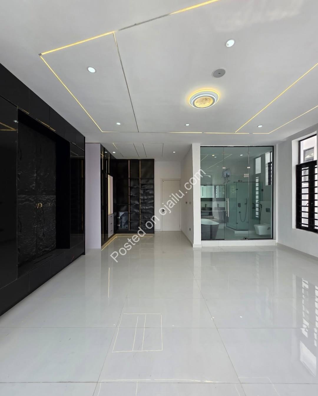 Lekki’s Ultimate 5-Bedroom Estate Masterpiece