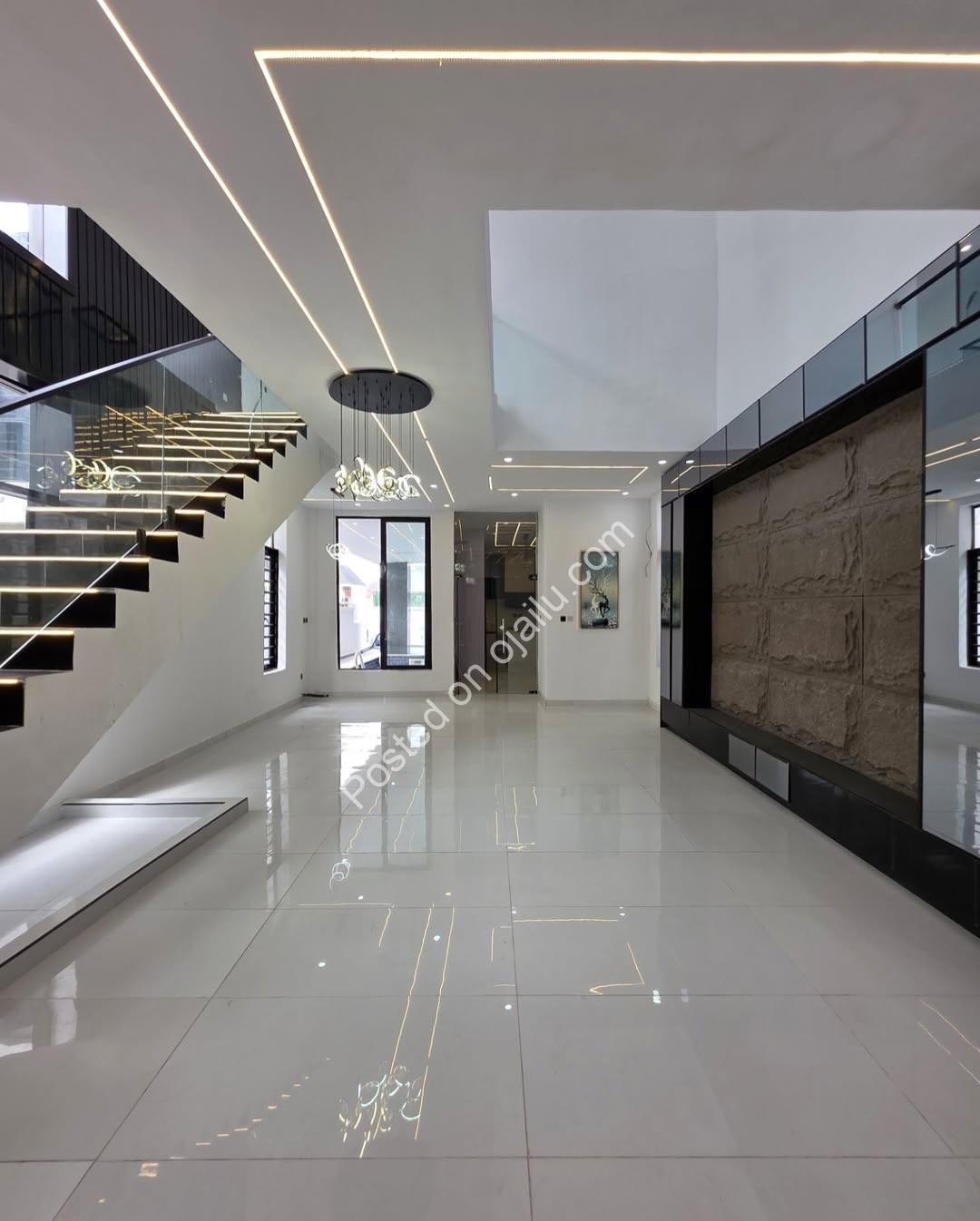 Lekki’s Ultimate 5-Bedroom Estate Masterpiece