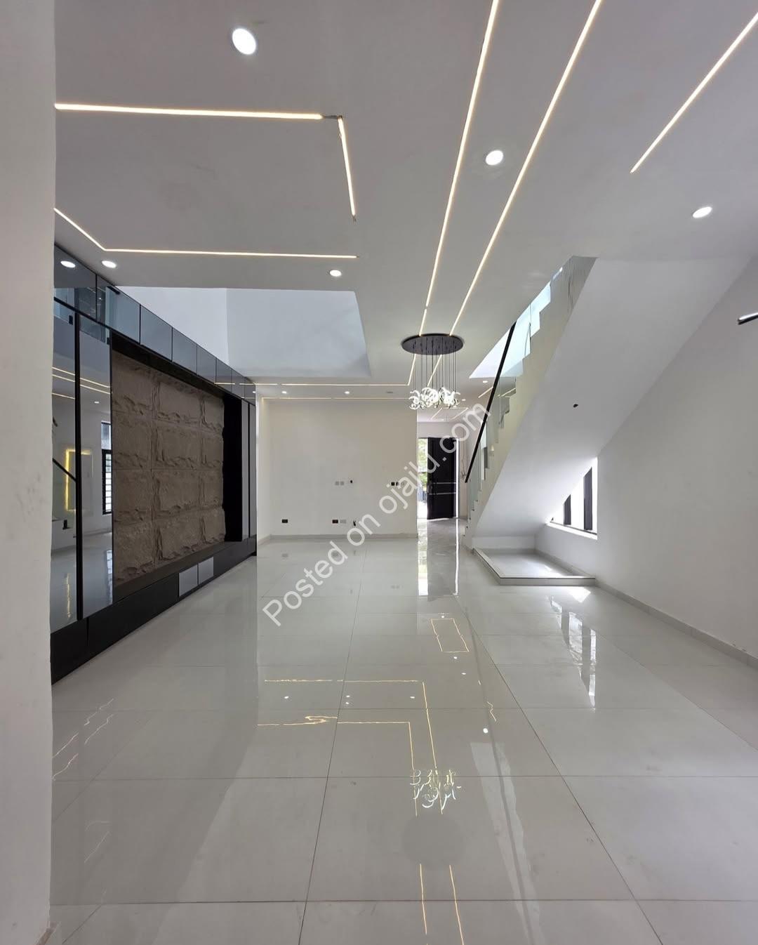 Lekki’s Ultimate 5-Bedroom Estate Masterpiece