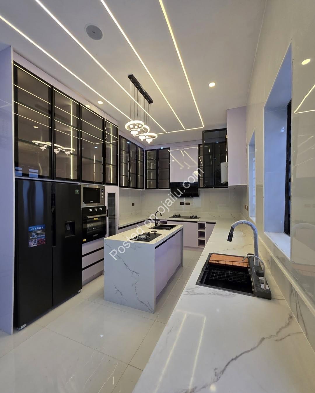 Lekki’s Ultimate 5-Bedroom Estate Masterpiece