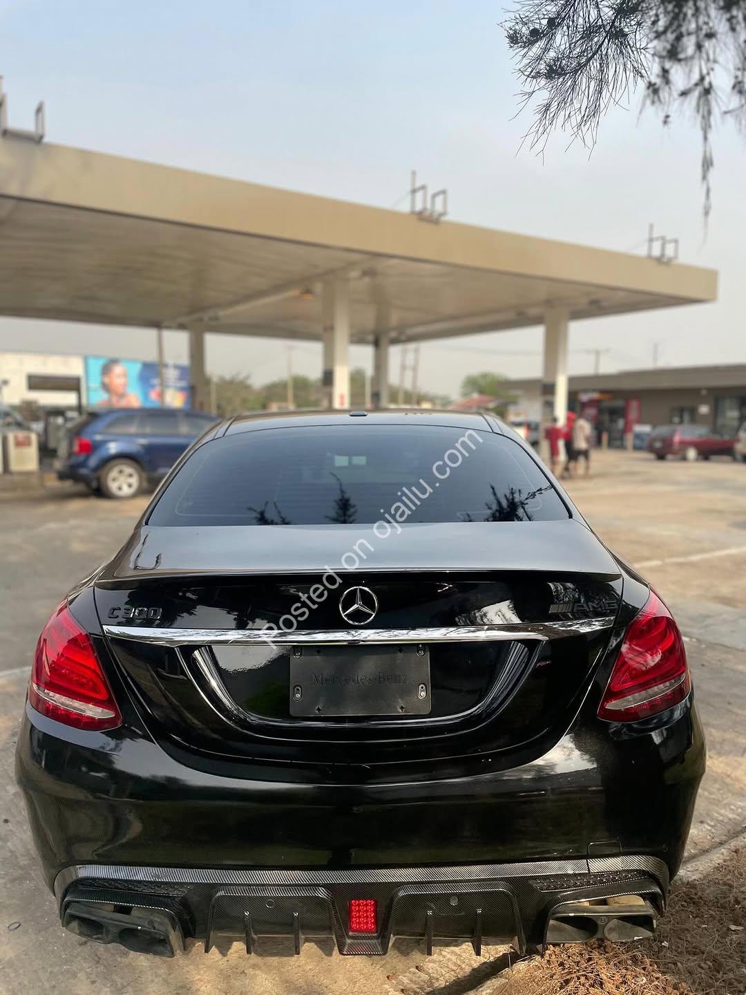 Luxury Sport Sedan: 2017 Mercedes C 300