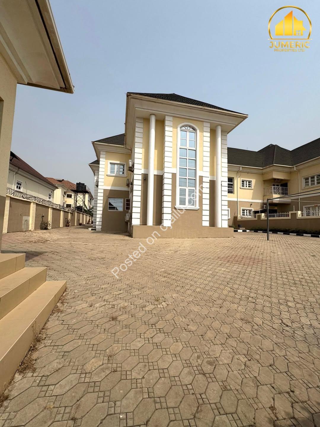 Spacious 6-Bedroom Duplex with 2 BQs in Katampe