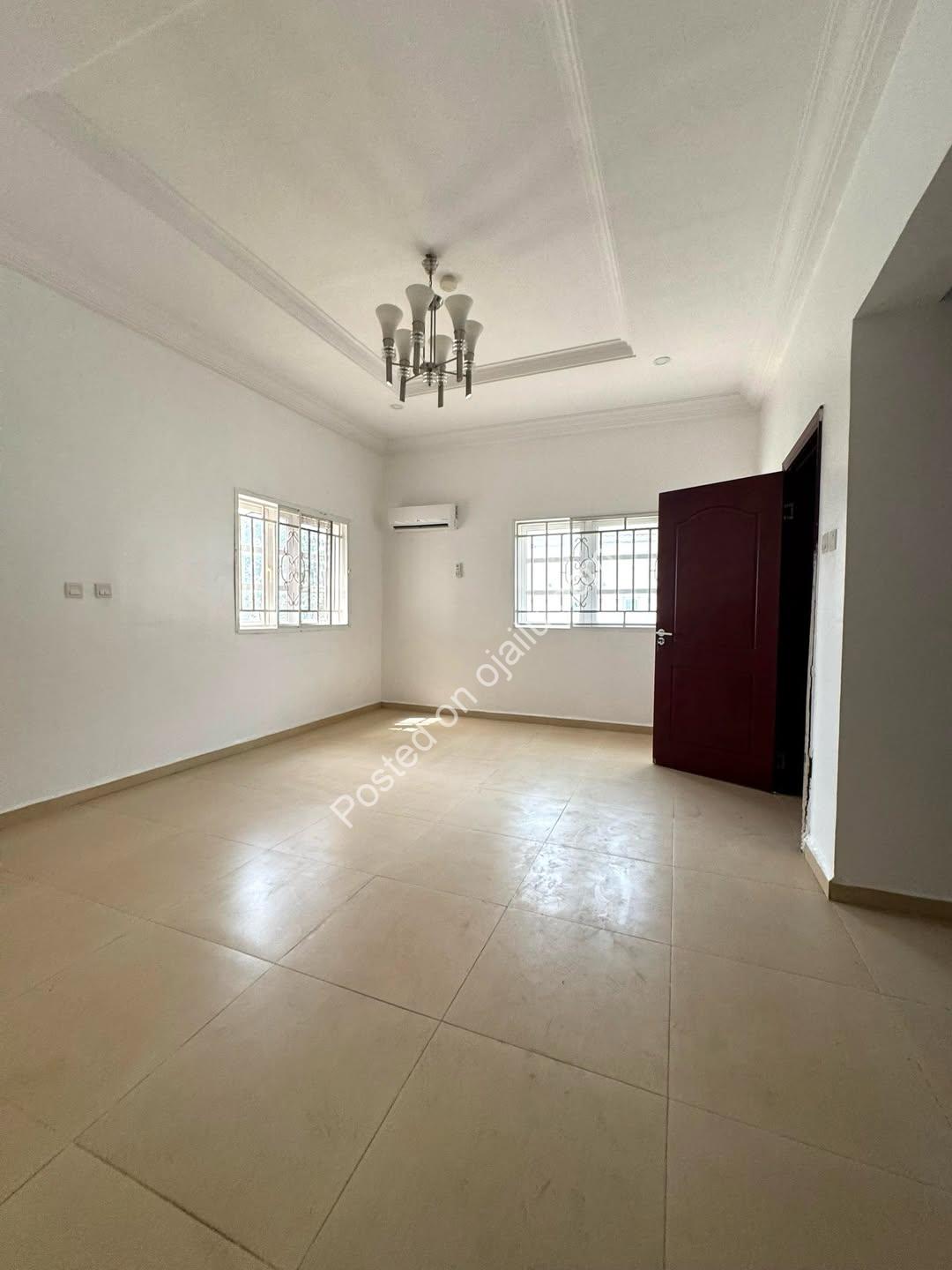 Spacious 6-Bedroom Duplex with 2 BQs in Katampe