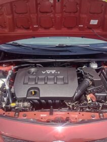 2010 Toyota Corolla: Pristine Engine