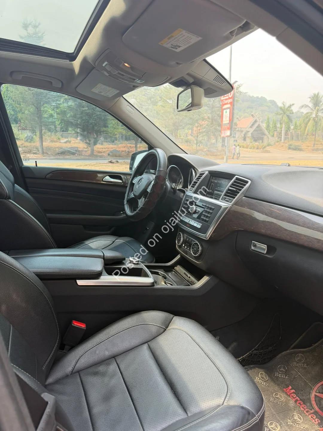 Luxury ML 350: Original Papers, Pristine & Priced