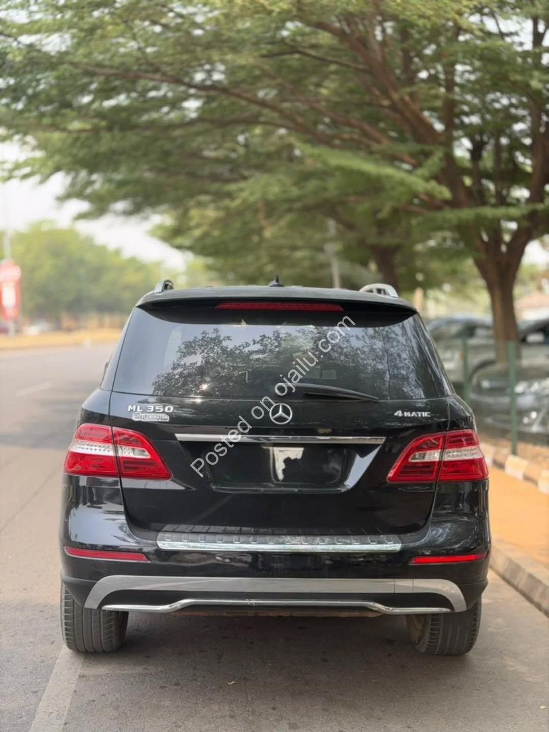 Luxury ML 350: Original Papers, Pristine & Priced