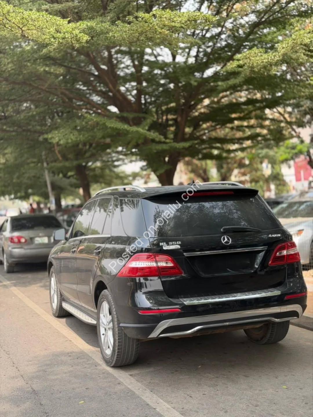 Luxury ML 350: Original Papers, Pristine & Priced