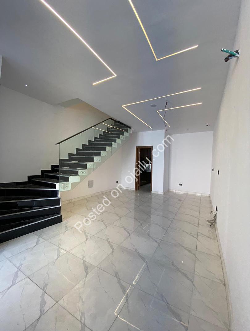 Lekki’s Finest: Brand New 4-Bed Terrace with BQ