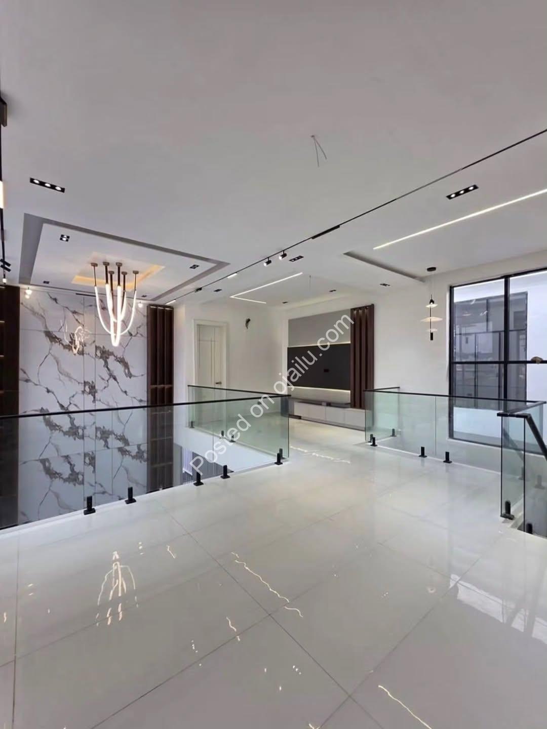 Exquisite 5-Bedroom Haven with Pool & Cinema in Lekki