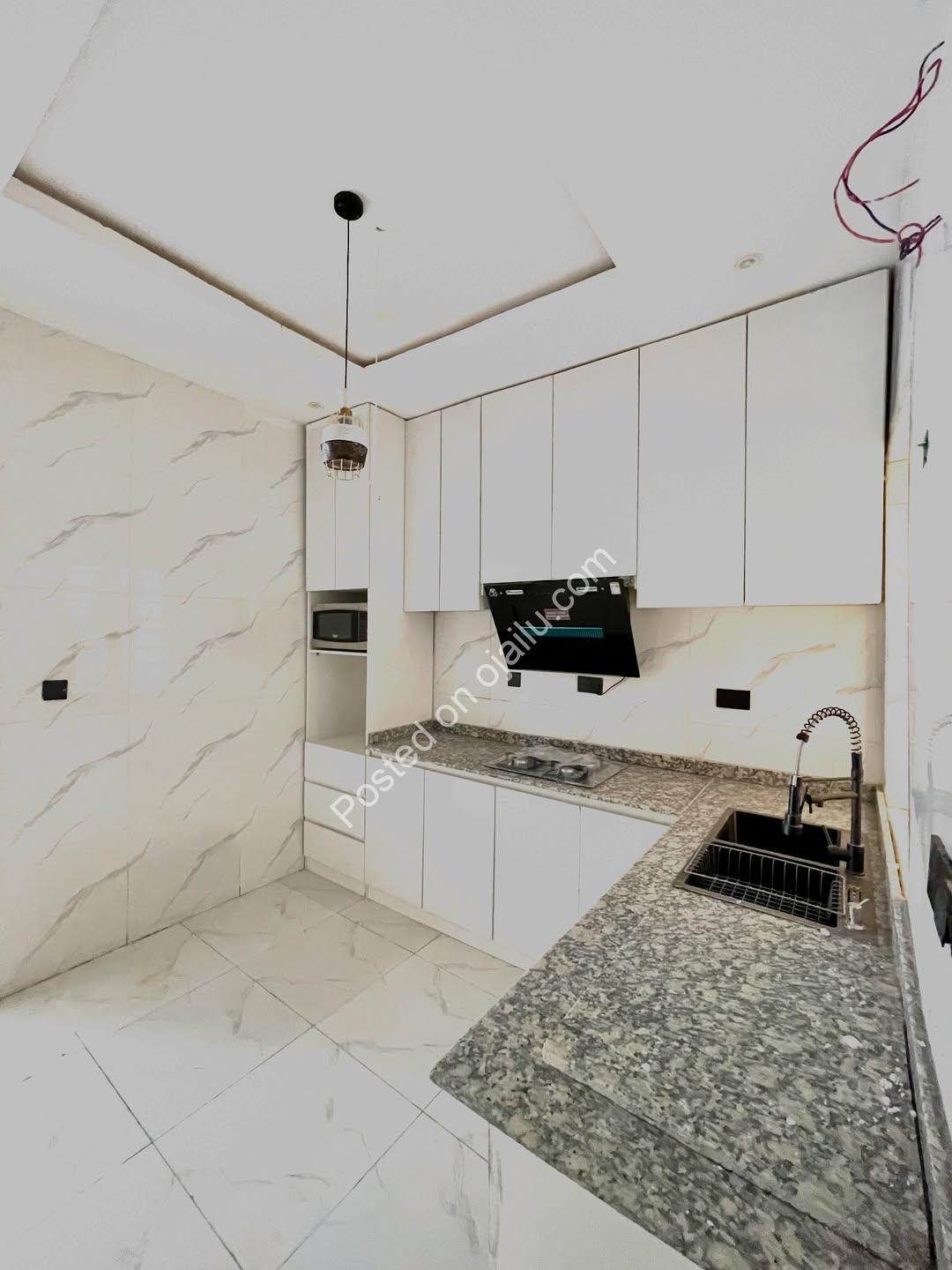 Dream Home in Lekki: 4-Bed Ensuite Haven