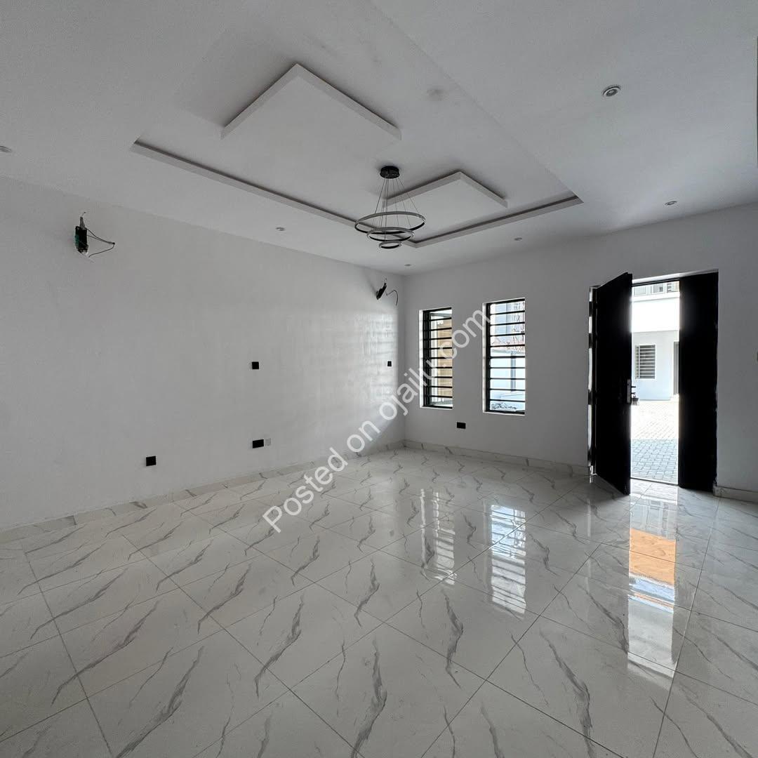 Sleek 4-Bed Terrace Duplex in Sangotedo | N125M