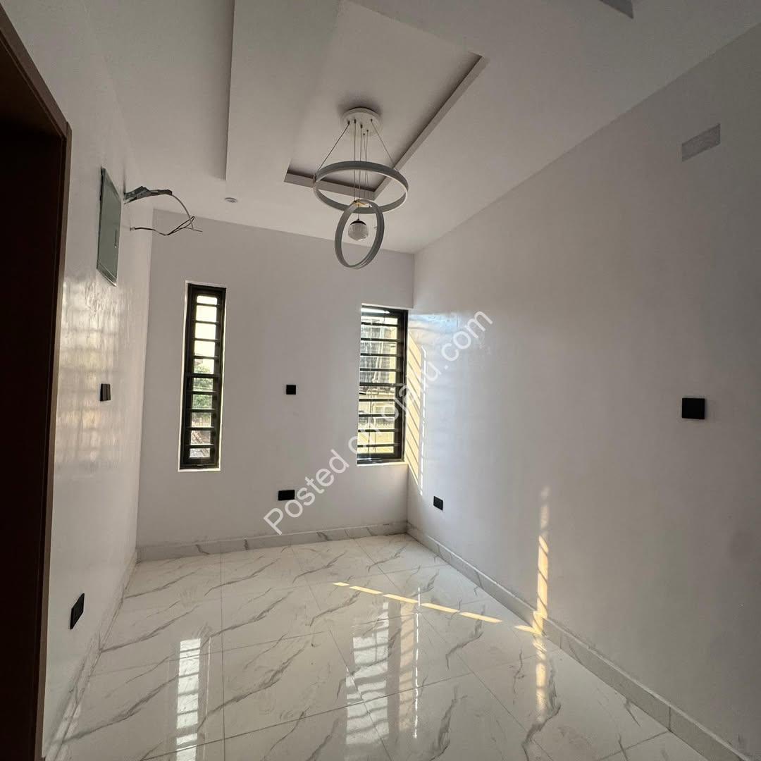 Sleek 4-Bed Terrace Duplex in Sangotedo | N125M