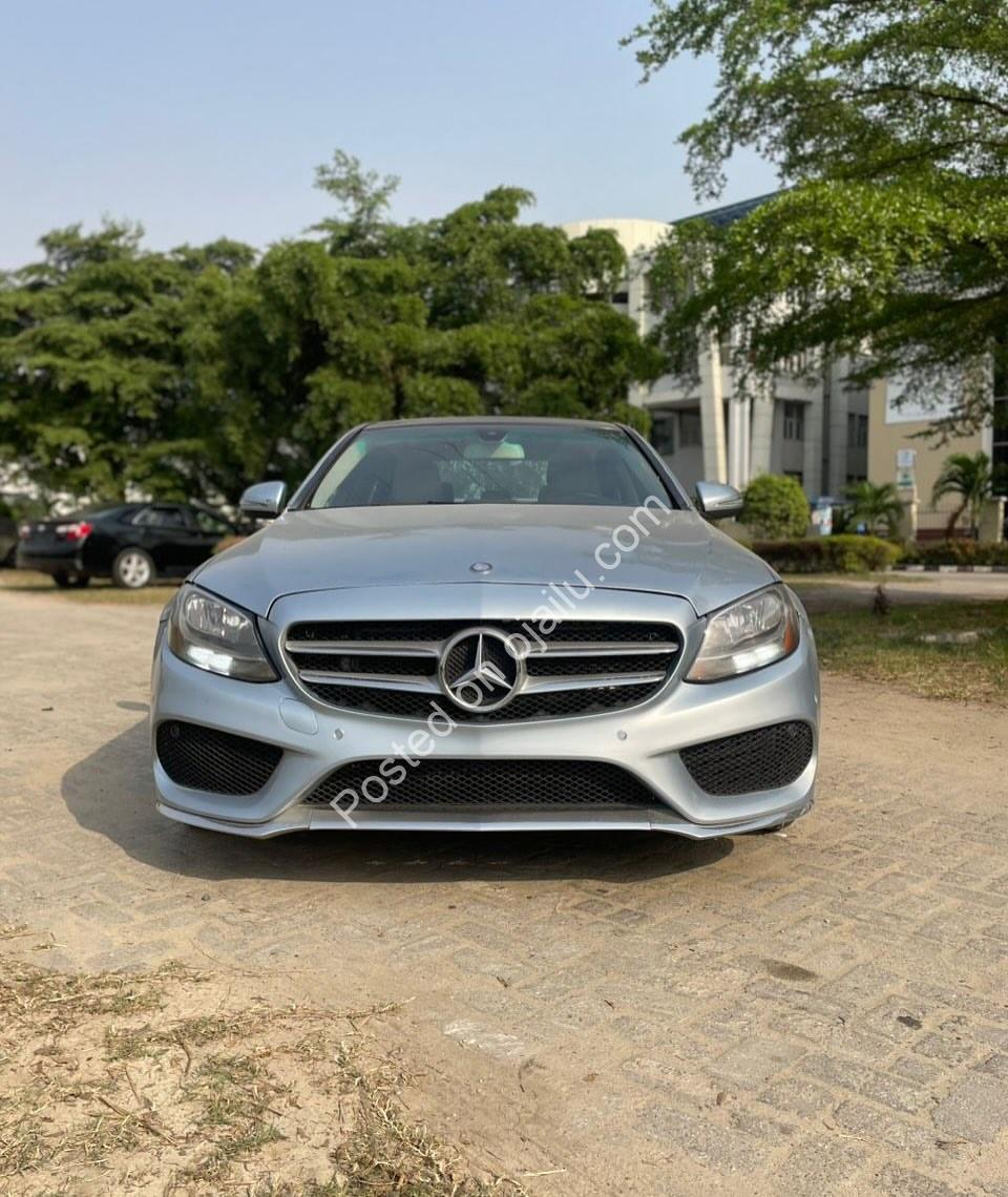 2017 Mercedes C300 4Matic: Luxury & Tech for 19M