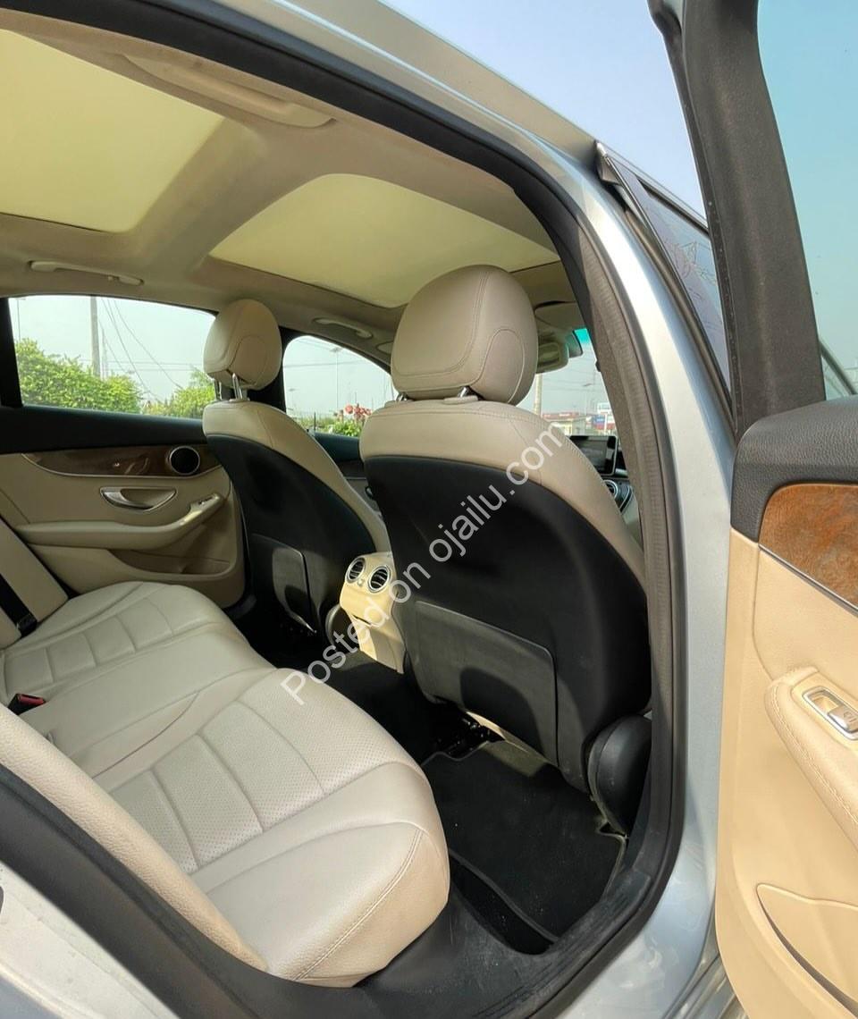 2017 Mercedes C300 4Matic: Luxury & Tech for 19M