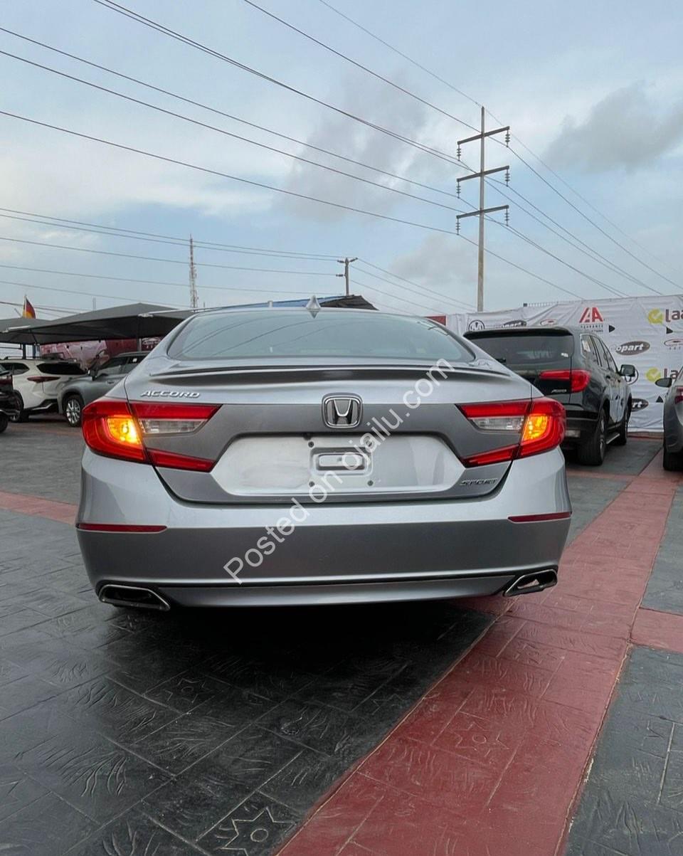 2020 Honda Accord Sport: Luxury Meets Value