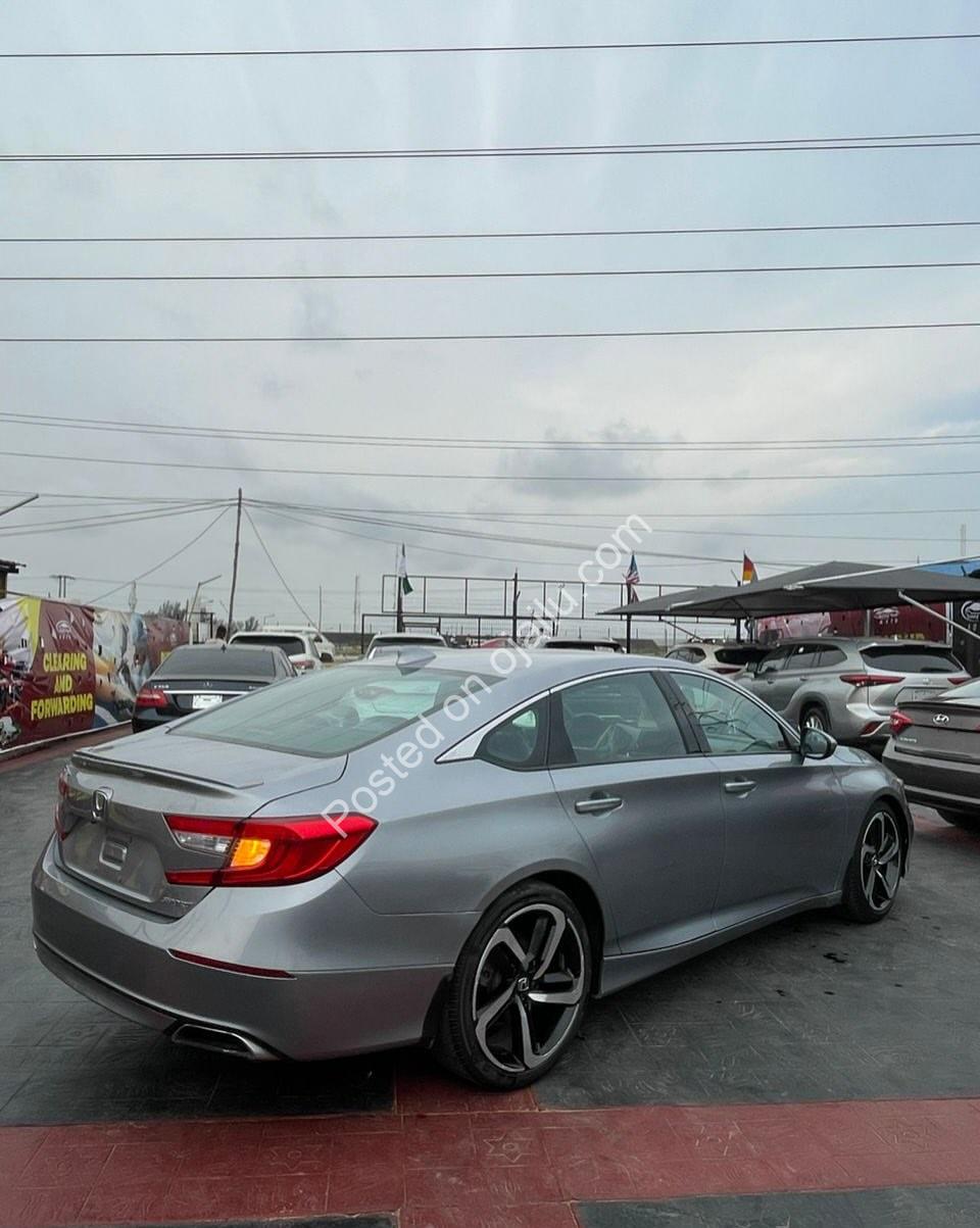 2020 Honda Accord Sport: Luxury Meets Value