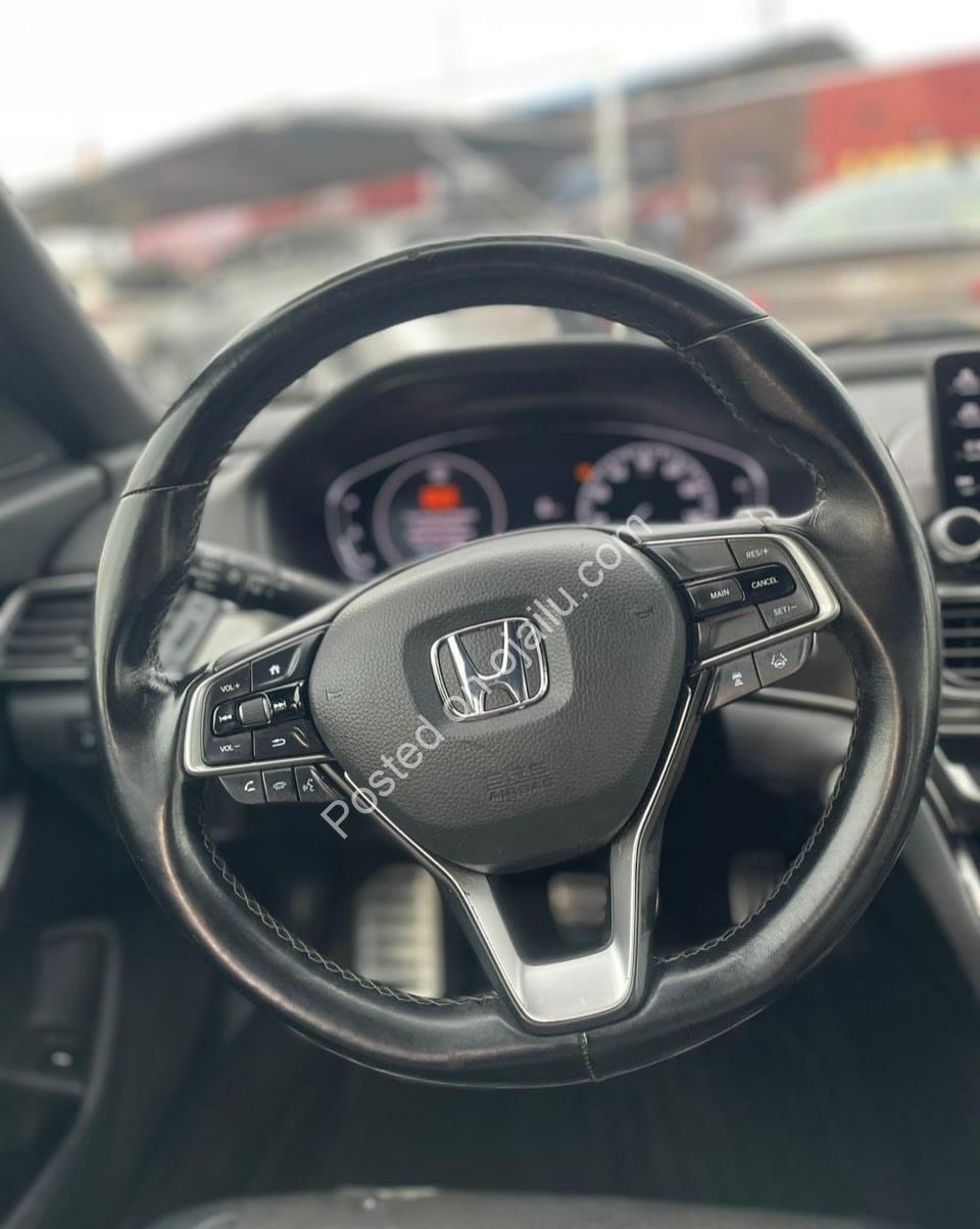 2020 Honda Accord Sport: Luxury Meets Value