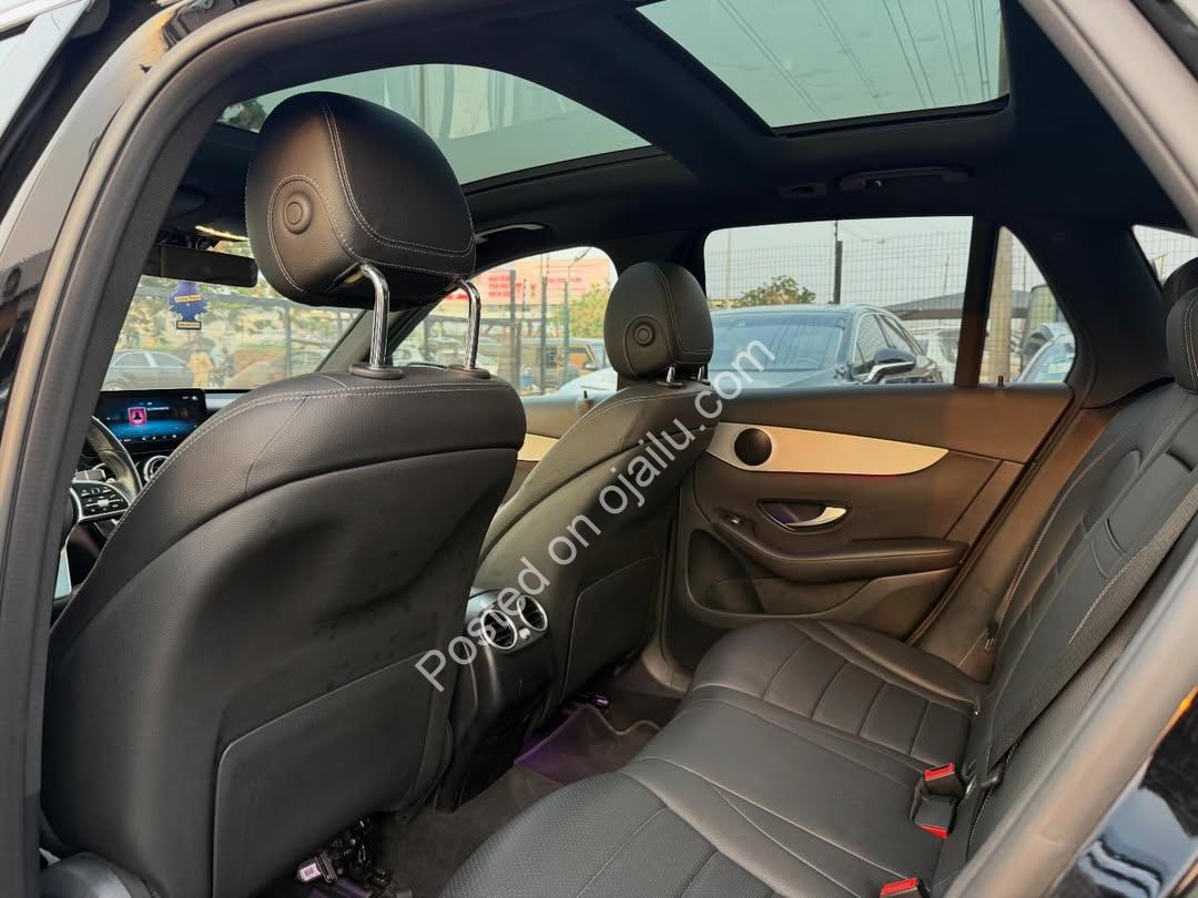 2022 GLC300: Luxury Tech & 40% Driveaway Deal
