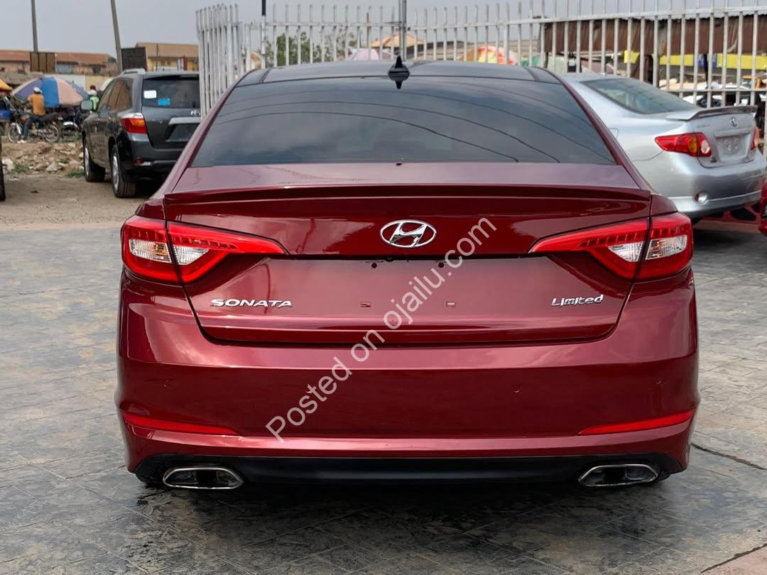 2016 Hyundai Sonata: Panoramic Luxury, Smart Tech