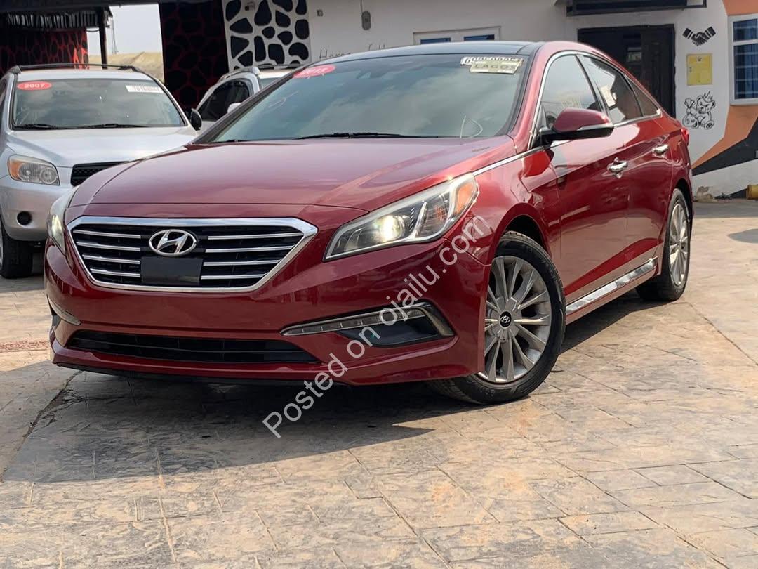 2016 Hyundai Sonata: Panoramic Luxury, Smart Tech