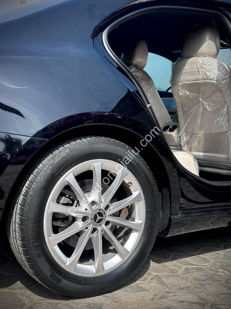 2021 Benz A220: Abuja Luxury, Black & Brilliant