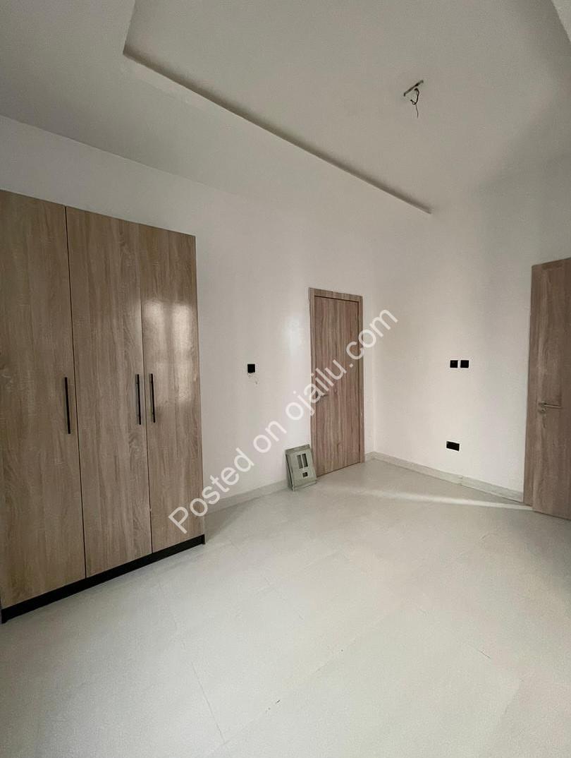 VGC 4-Bed Duplex: Your Secure Family Sanctuary