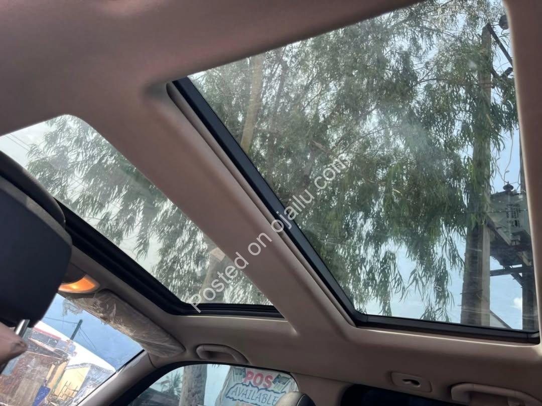 2011 Mercedes GLK350: Luxury SUV, Clean & Ready