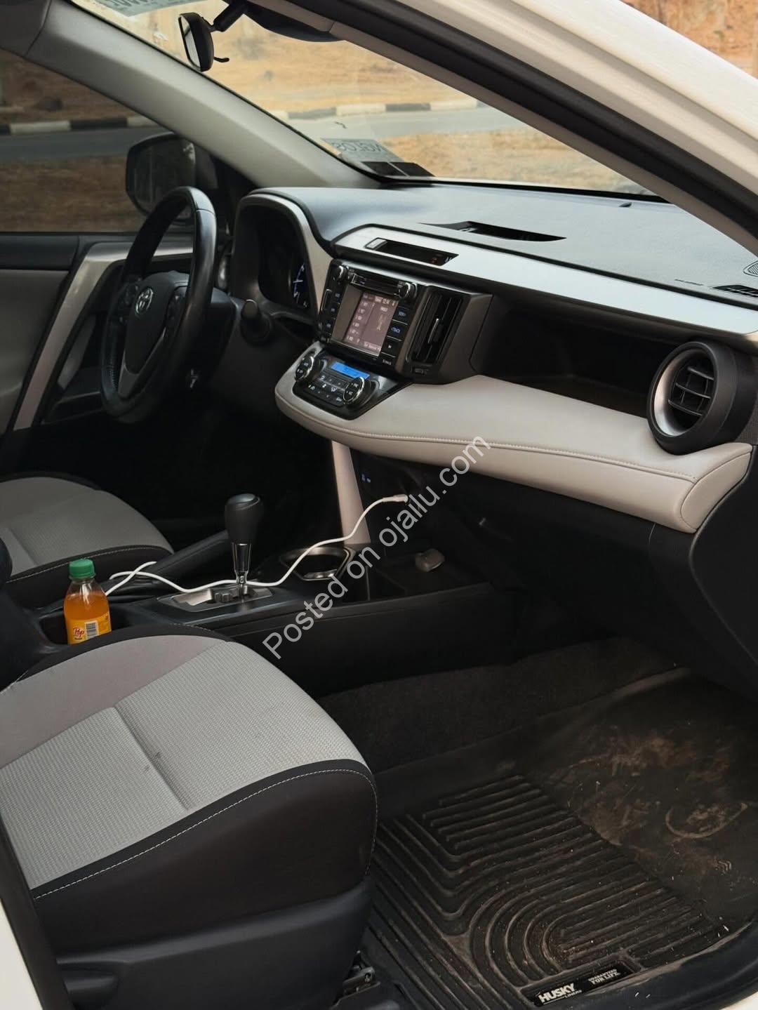 2018 Toyota RAV4 XLE: Perfect Condition, Duty Paid!