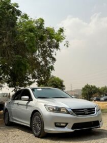 2013 Honda Accord LX: Luxury & Tech for 10M Naira