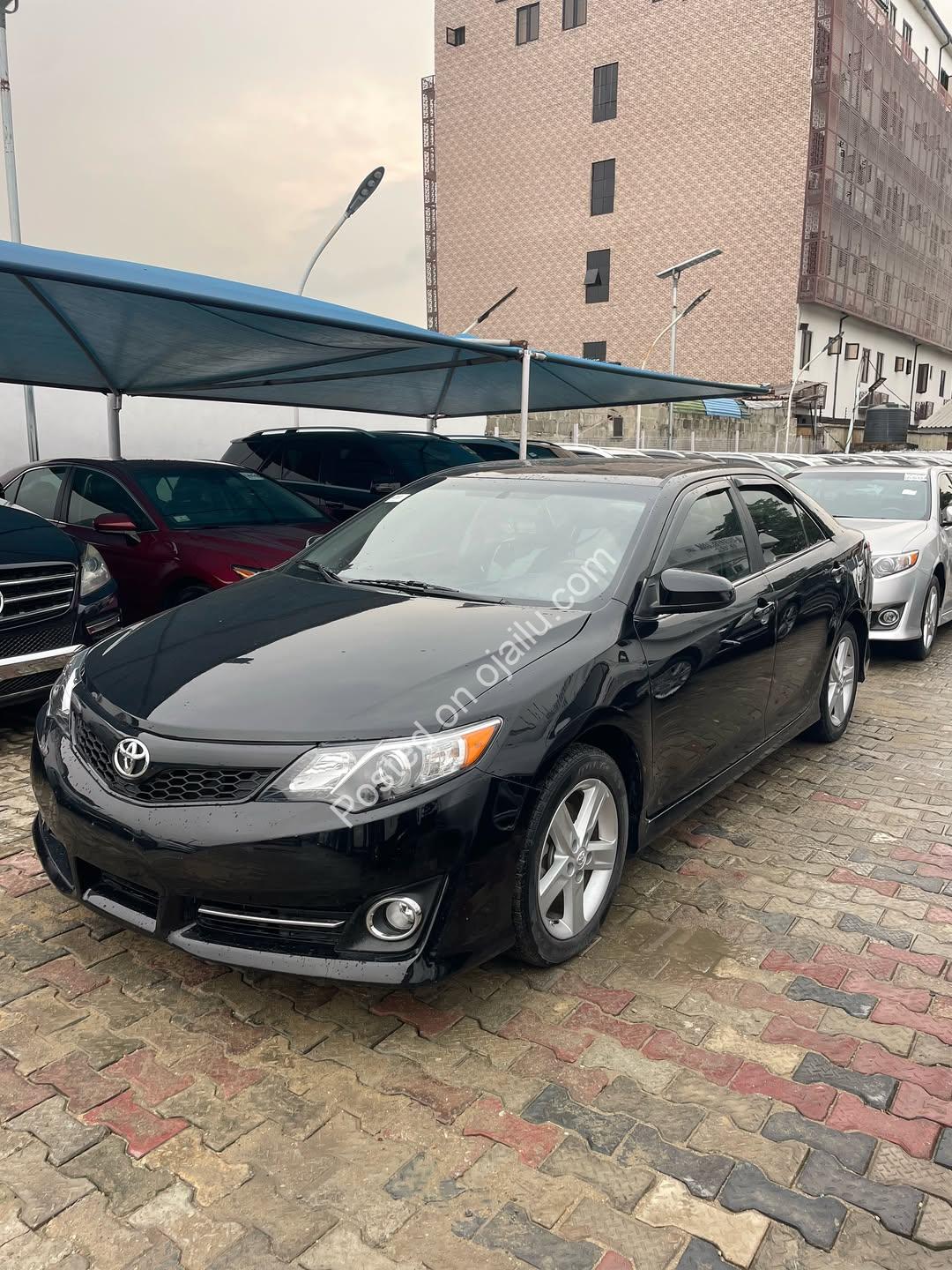 2013 Camry Sport: Luxury Tech, Thrilling Drive