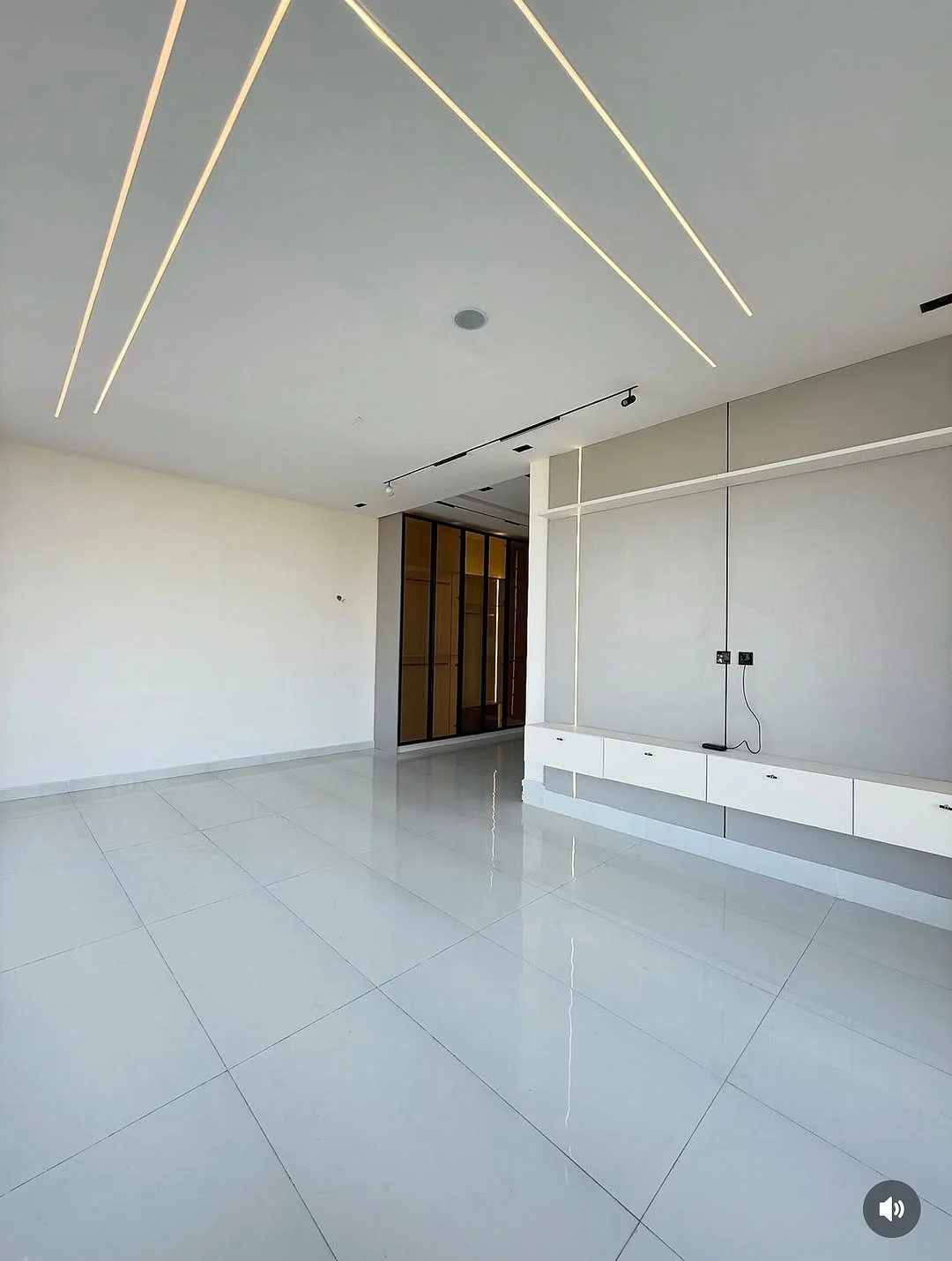 Lekki’s Ultimate 5-Bedroom Smart Estate Masterpiece