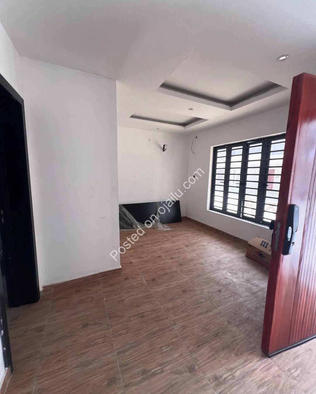 5-Bed Ensuite Duplex with Rooftop Terrace in Lekki