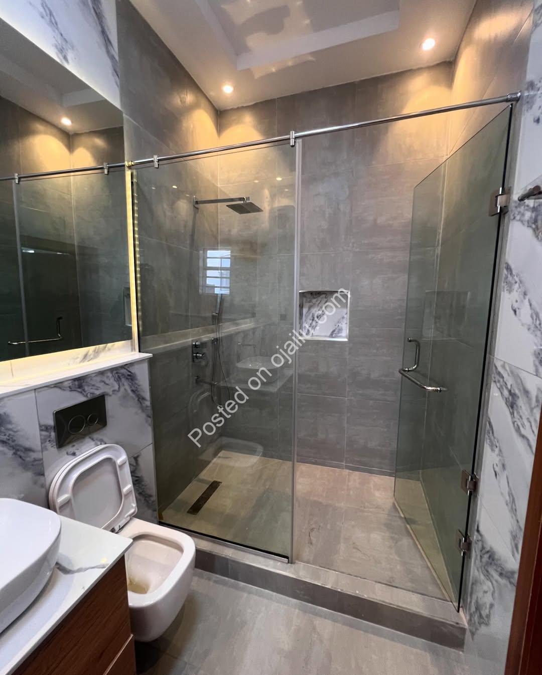 Orchid Lekki Haven: 4-Bed Terrace Duplex, All En-Suite