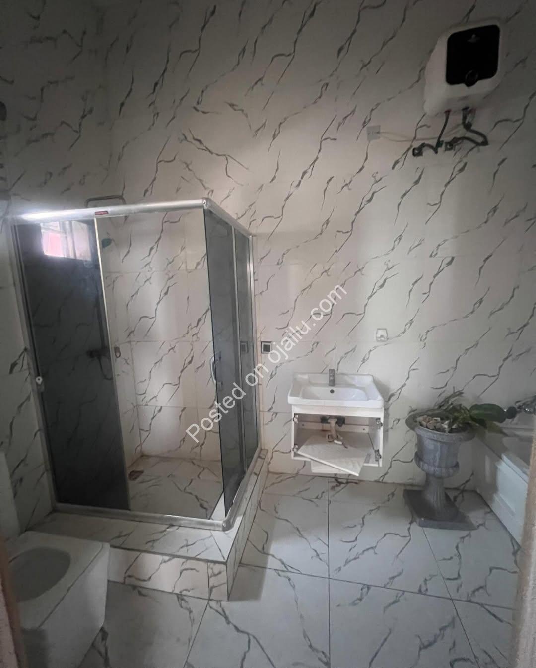 5-Bed Ensuite Duplex in Lekki: Your Dream Home Awaits