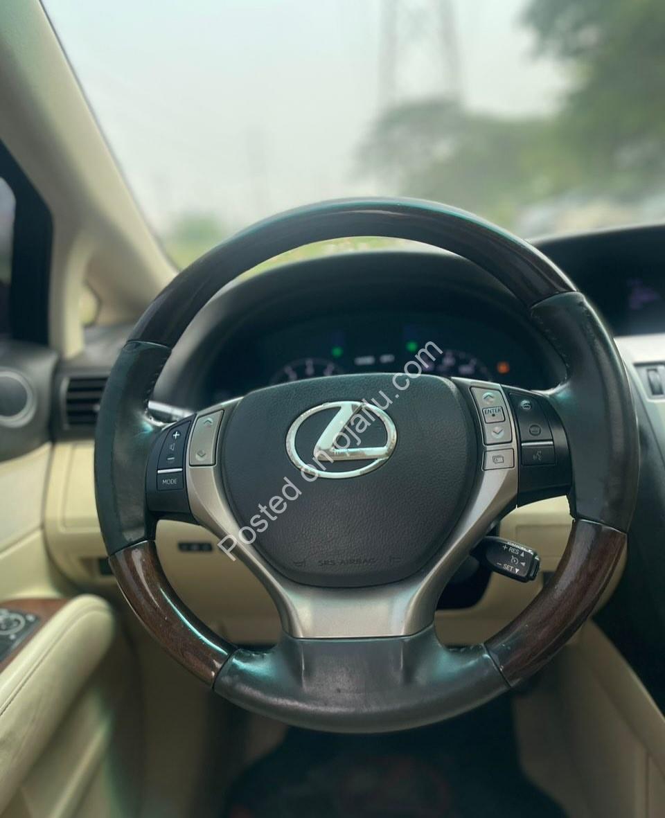 Luxury Lexus RX350: Sunroof & Tech, 18.5M