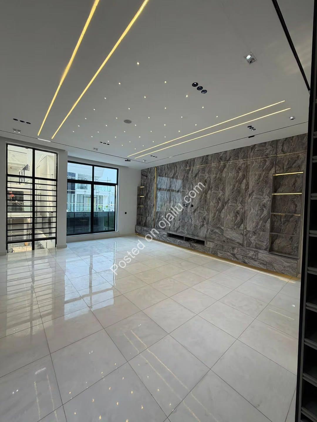 Dream Home with Pool in Prime Lekki