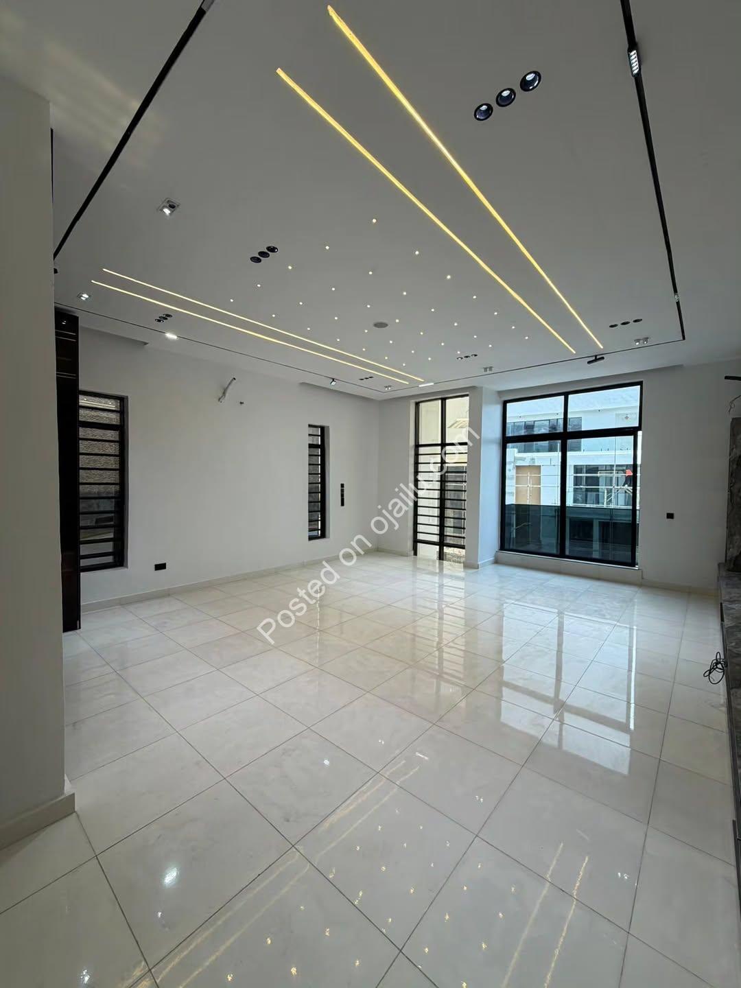 Dream Home with Pool in Prime Lekki