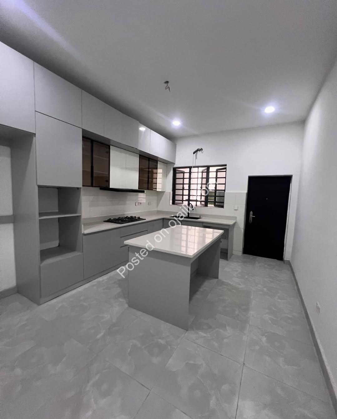 Lekki Phase 1 Gem: 3-Bed Ensuite Apartment with BQ & Gym