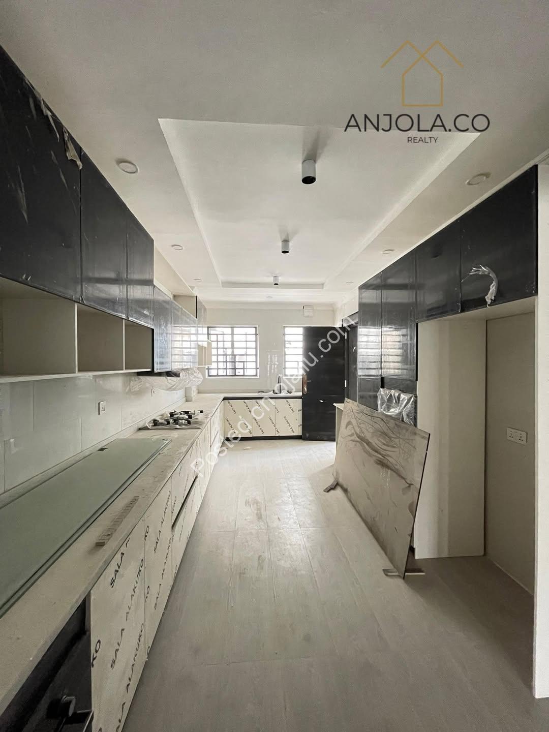 Lekki Phase 1 Gem: 4-Bed Ensuite Apartment with BQ & Cinema